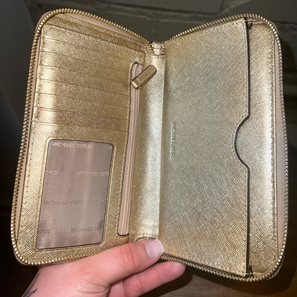 Michael Kors Gold Wallet - Picture 11 of 13